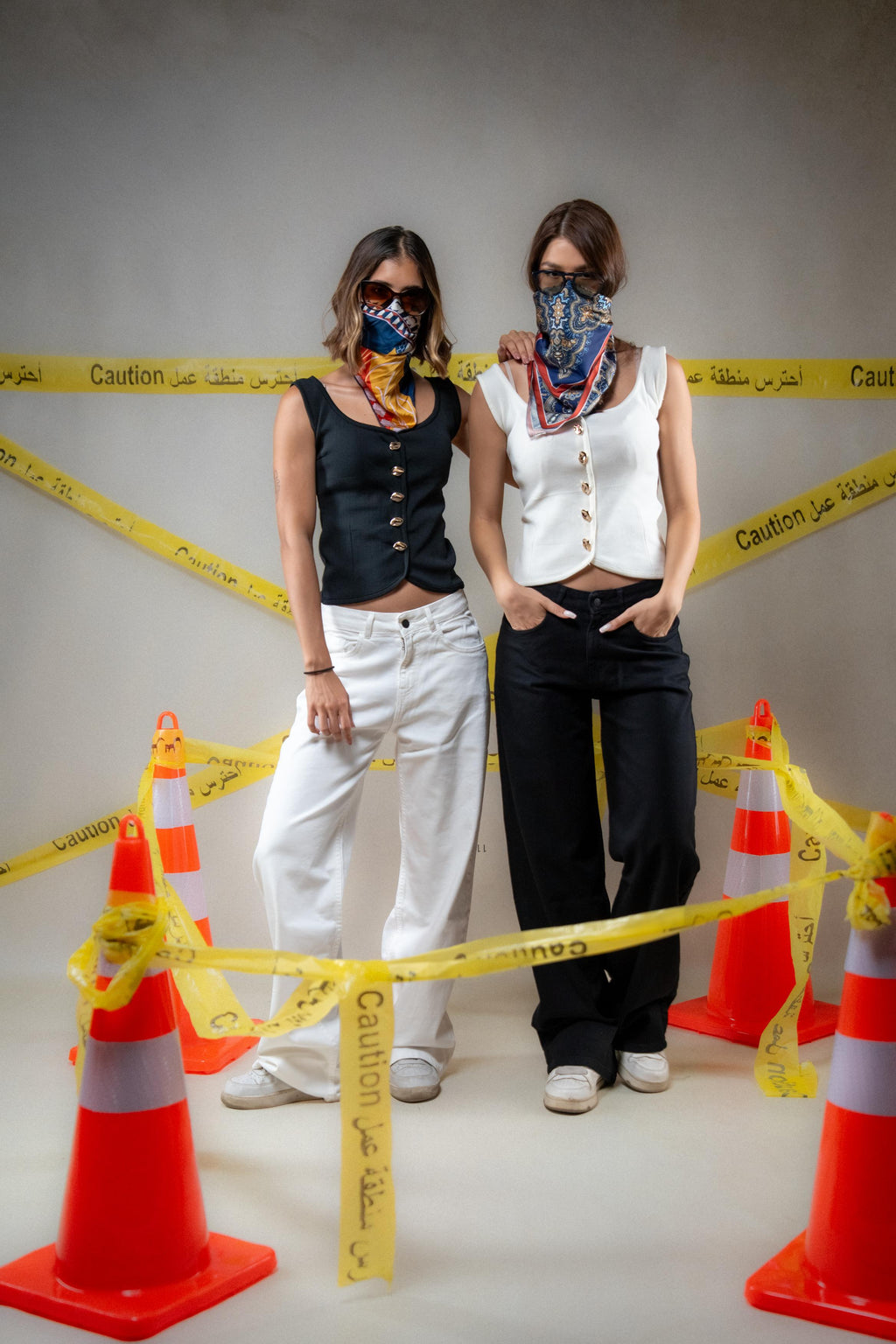 Sleeveless Button-Up Cropped Vest Top