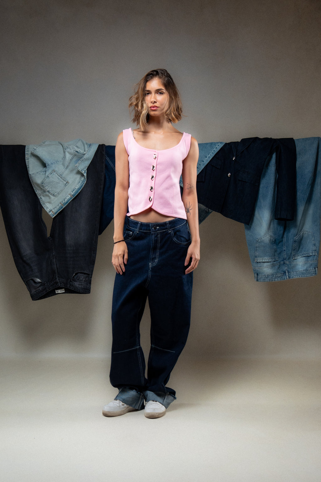 Sleeveless Button-Up Cropped Vest Top