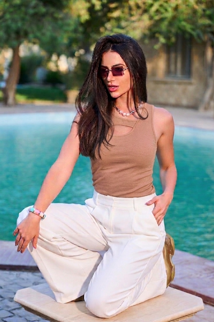 Cut- OUT Rib Tank